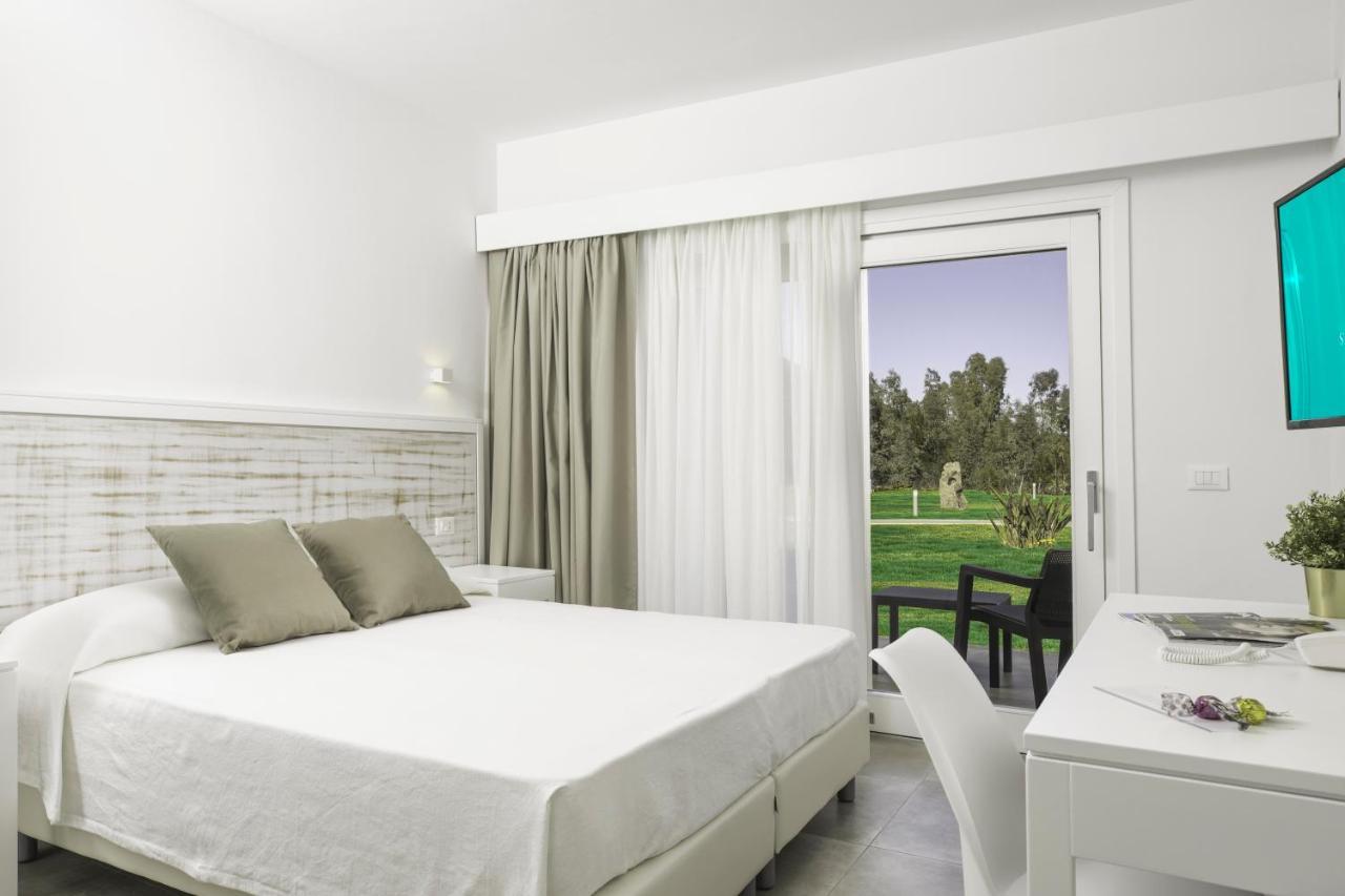 Hotel S'Arena Beach 라 칼레타 외부 사진