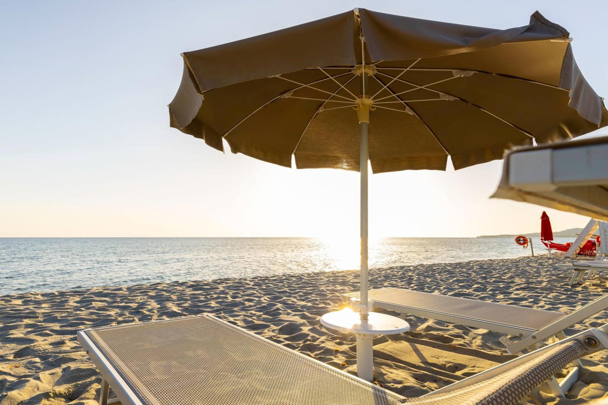 Hotel S'Arena Beach 라 칼레타 외부 사진